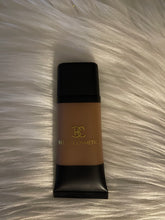 Load image into Gallery viewer, Liquid Makeup Foundation
